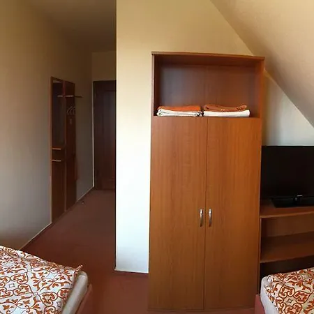 Euroclub Praha Penzion 3*