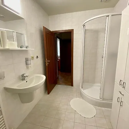 Euroclub Praha Guest house Pruhonice